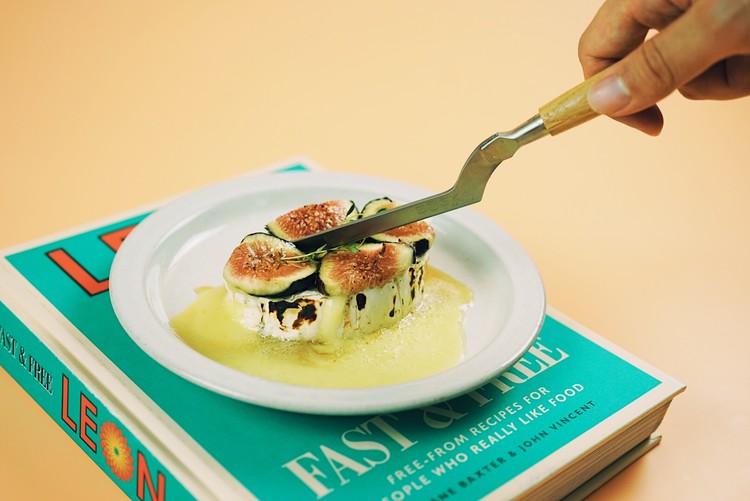 브리치즈나이프와 카프리스