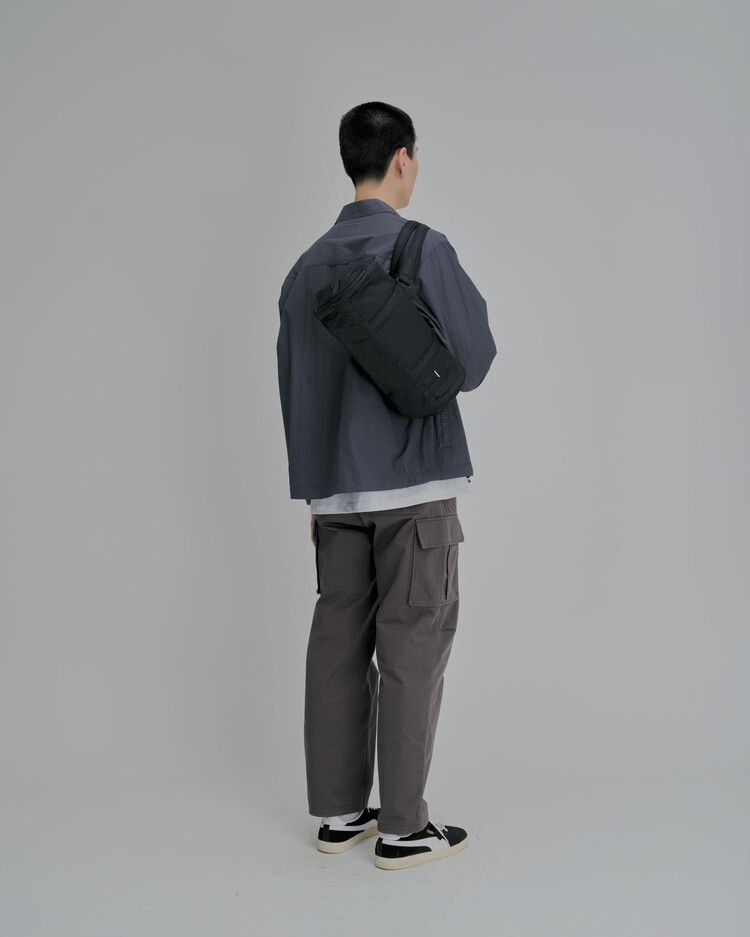 CYLINDER BAG (Black)