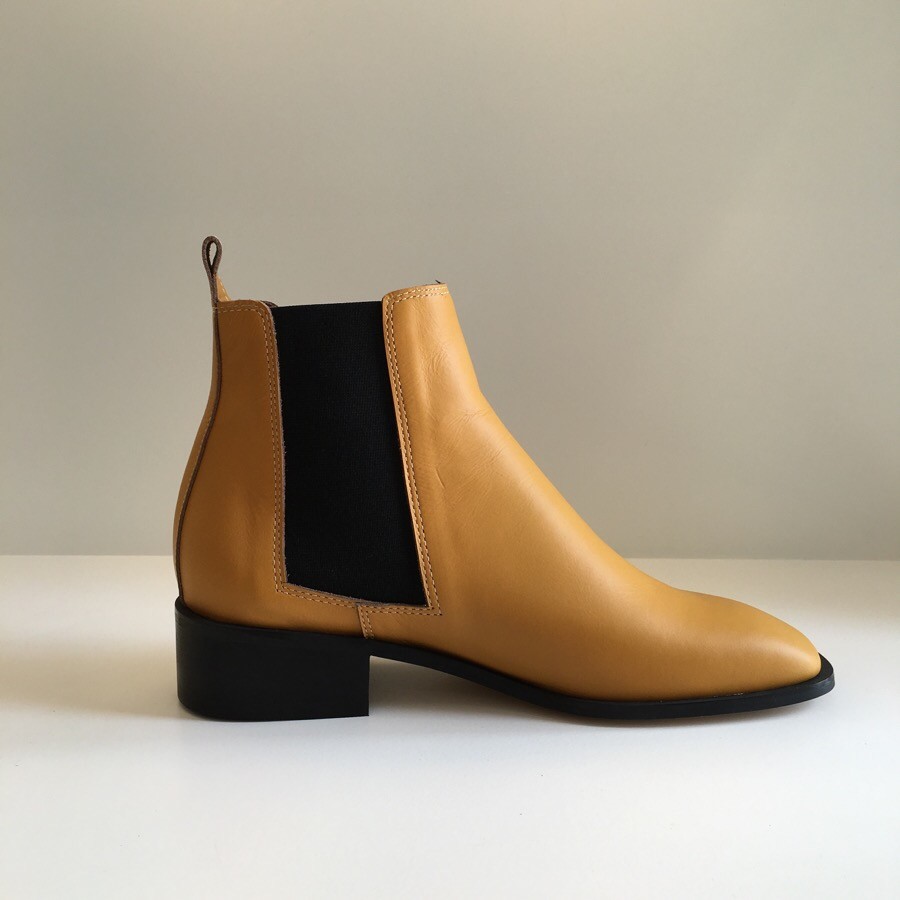 shiny chelsea boots womens