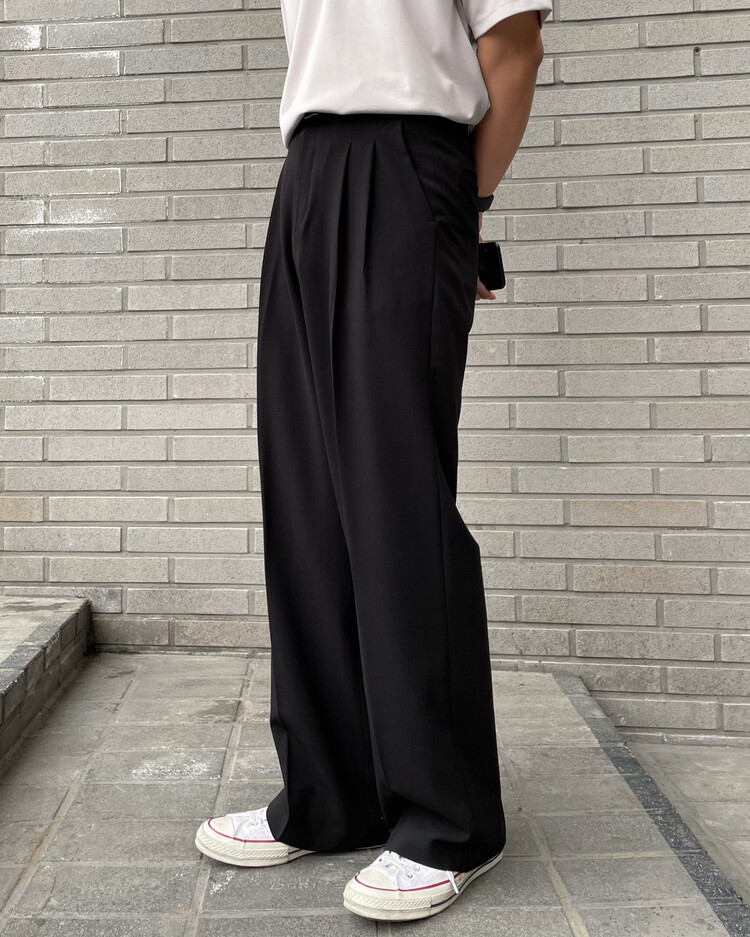 IRENISA 22-23AW TWO TUCKS WIDE PANTS 黒 1 - スラックス