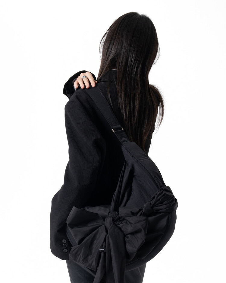 Knotted Shoulder Bag (Nylon-Black)