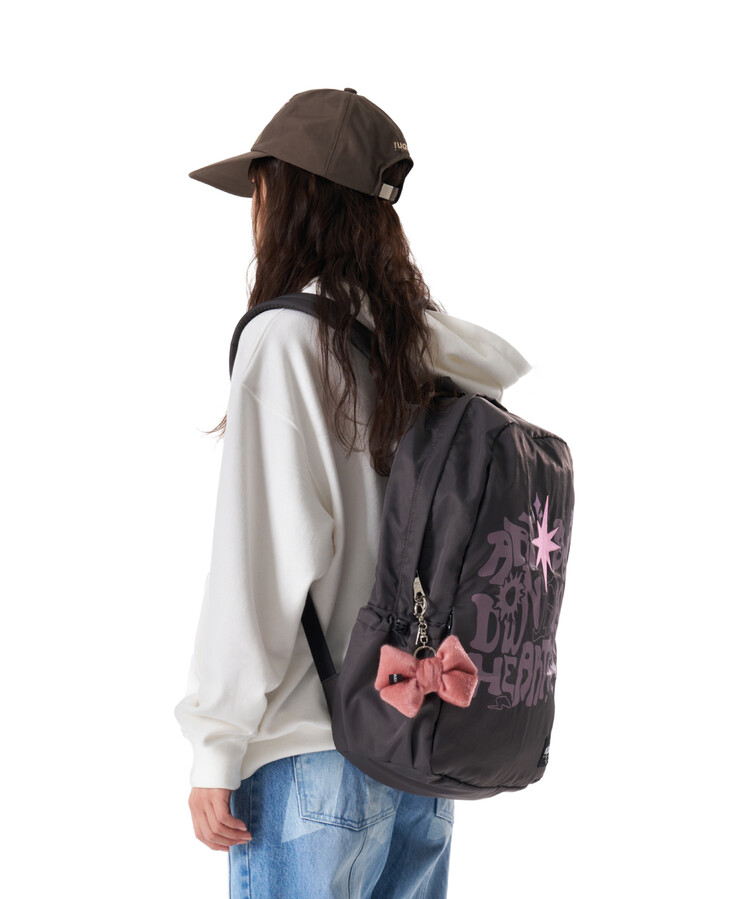[IUGAMAKARAS]Printed Hidden Pocket Backpack/追跡付 Printed Hidden Pocket Backpack (Gray)