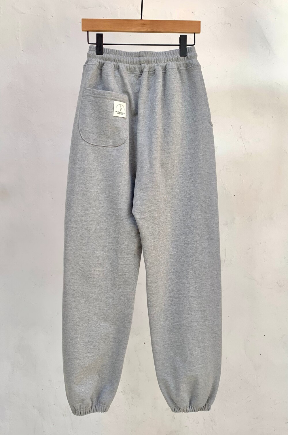 string jogger pants / grey