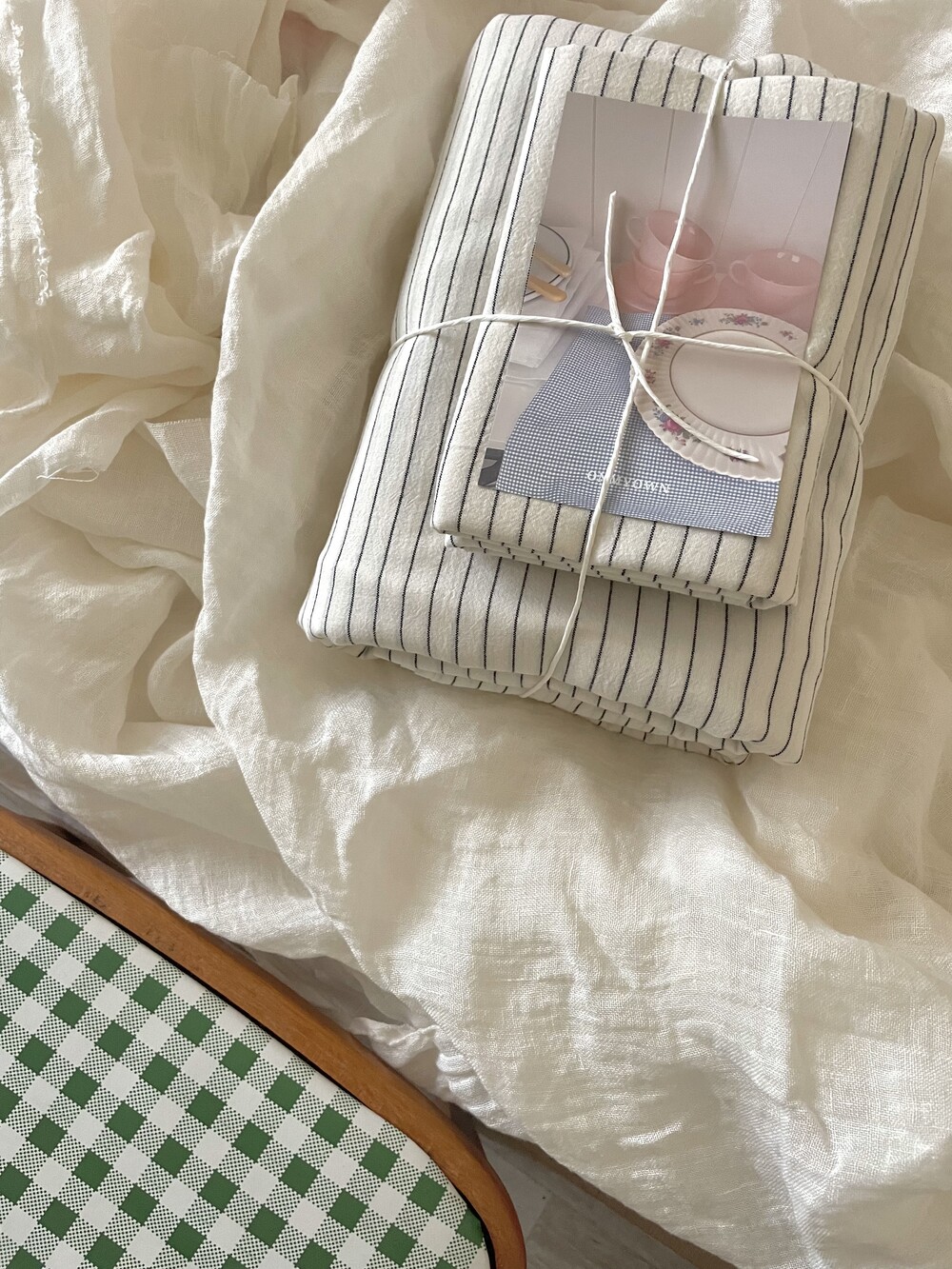 Month Bedding Cover