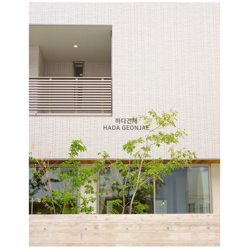 아이코트료와 소피아타일 711 / 하다건재 일본타일 아이콧료와 ICOT RYOWA