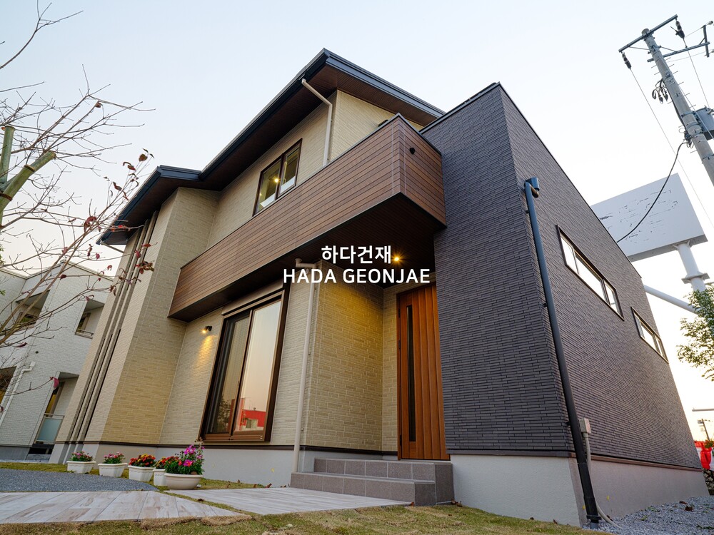 아이코트료와 코러스타일 208 / 하다건재 일본타일 아이콧료와 ICOTRYOWA