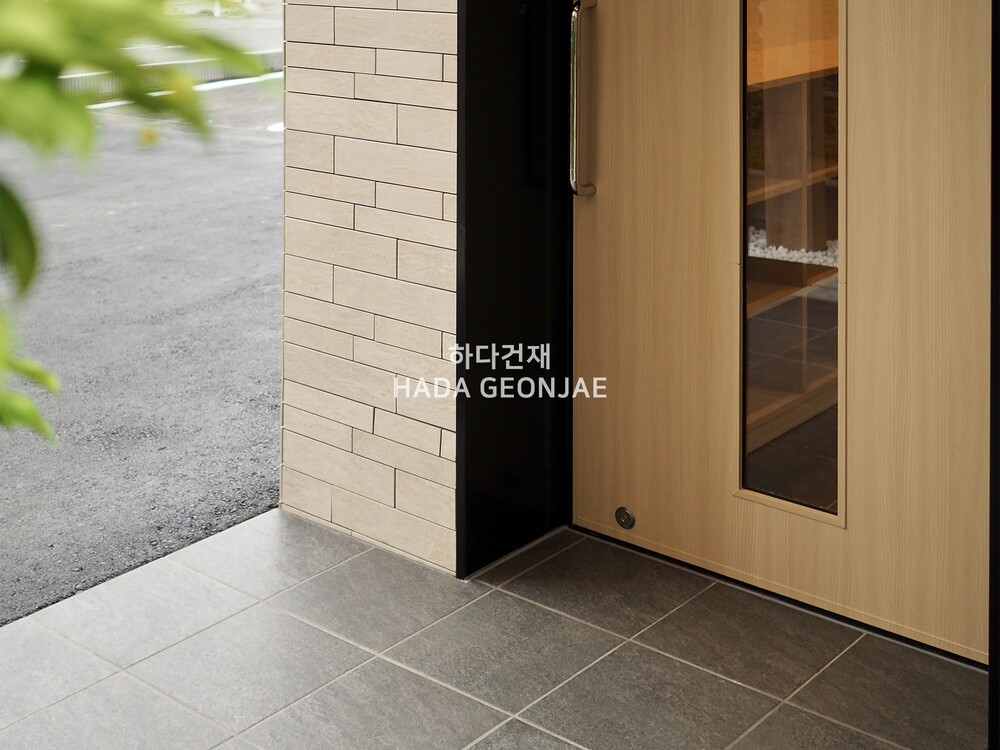 어반그랜드보더타일 D21 아이코트료와 / 하다건재 일본타일 ICOT RYOWA 아이콧료와