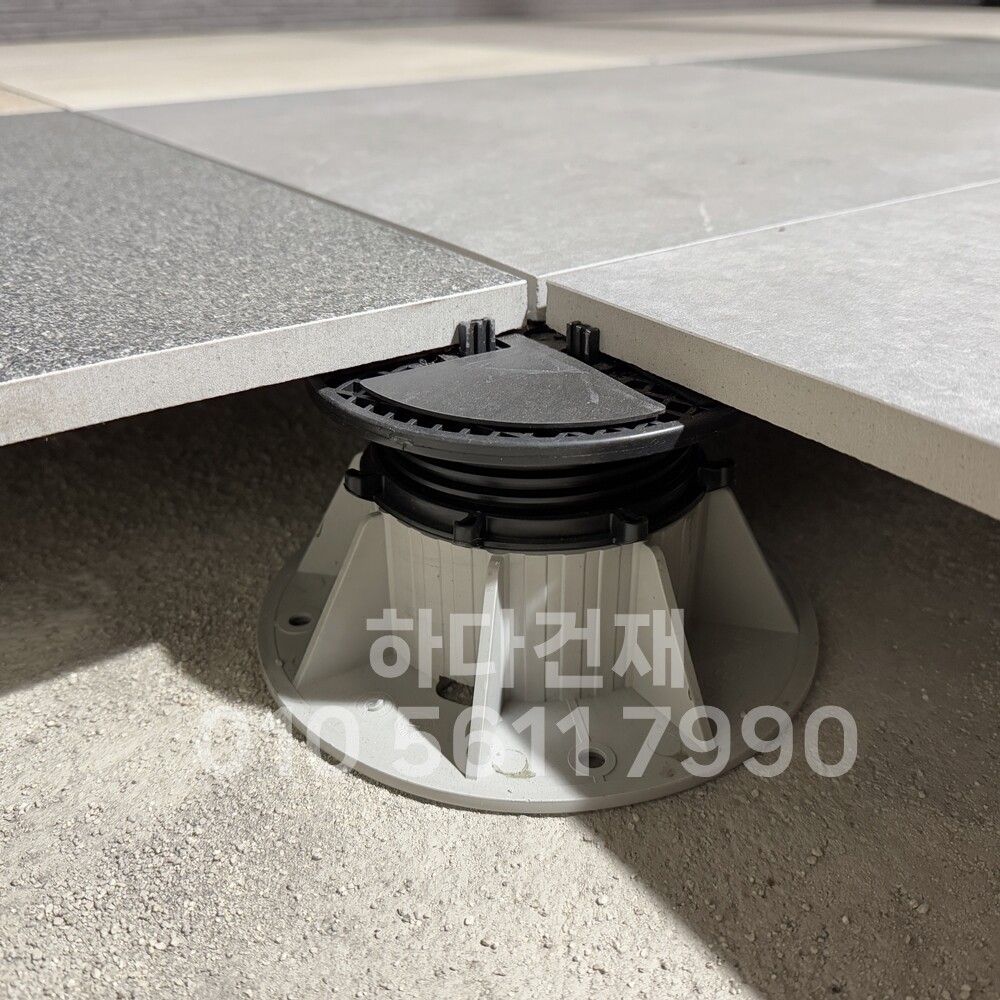 포세린타일 페데스탈시공 / 하다건재