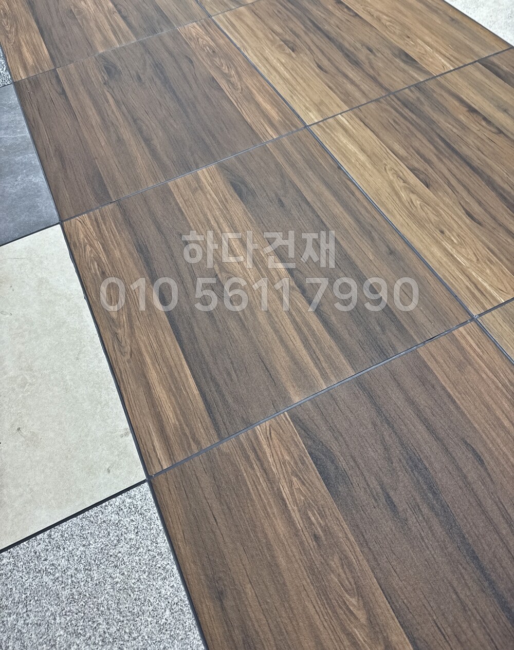 포세린타일 페데스탈타일 우드 멜리아스틱 오크 시공사례 / 하다건재