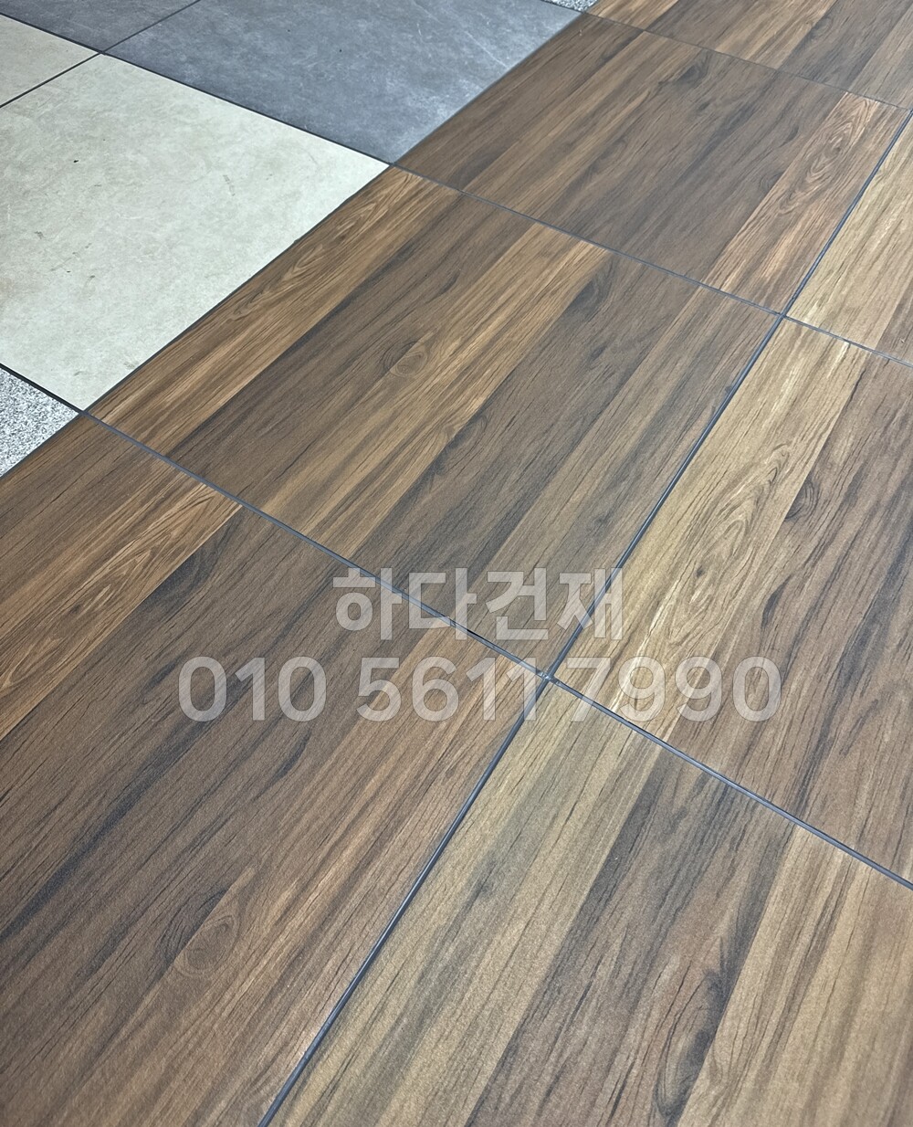 포세린타일 페데스탈타일 우드 멜리아스틱 오크 시공사례 / 하다건재