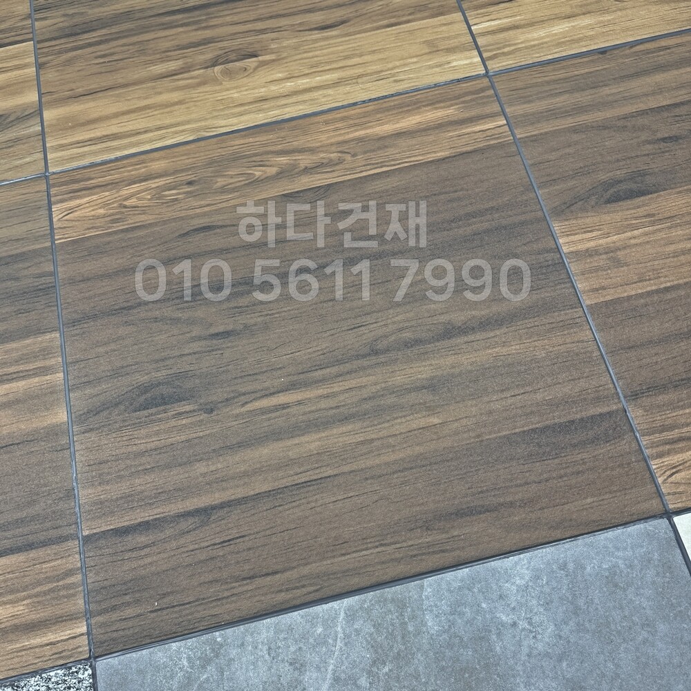 포세린타일 페데스탈타일 우드 멜리아스틱 오크 시공사례 / 하다건재