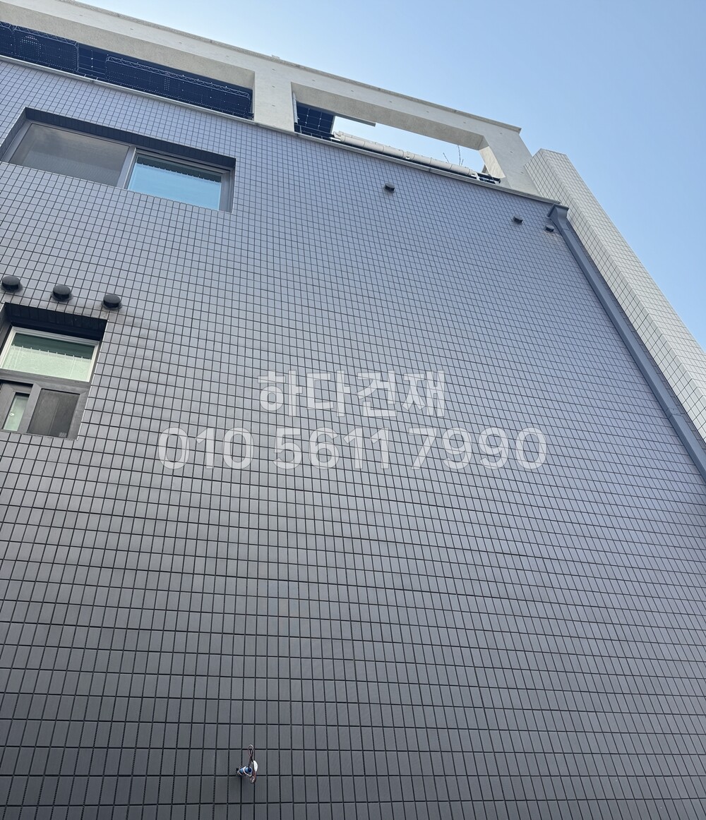 안센트타일 501번세로결, 508번가로결 투톤빌딩 시공사례 / 하다건재 아이쿄트료와 일본수입타일