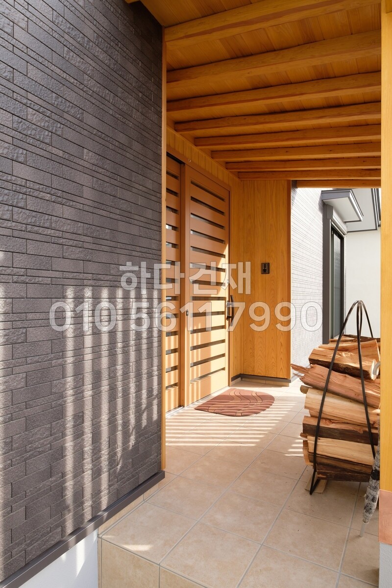 아이코트료와 소피아플러스타일 715 / 하다건재 일본타일 아이콧료와 ICOT RYOWA