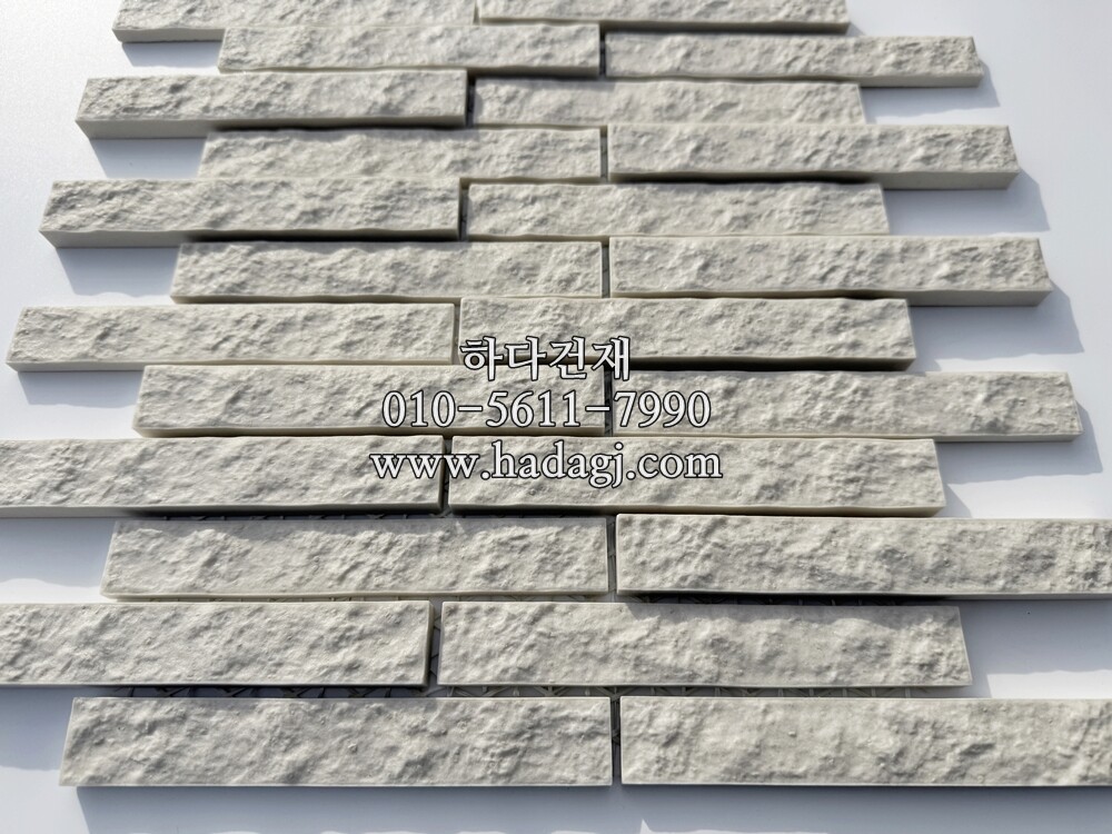 라이브테세라타일 80번컬러 아이콧료와 / 하다건재 일본타일 ICOTRYOWA