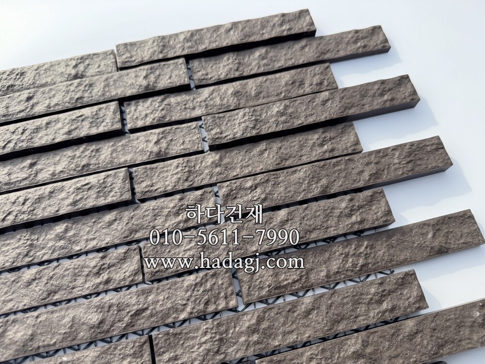 라이브테세라타일 84번컬러 아이코트료와 / 하다건재 일본타일 ICOTRYOWA