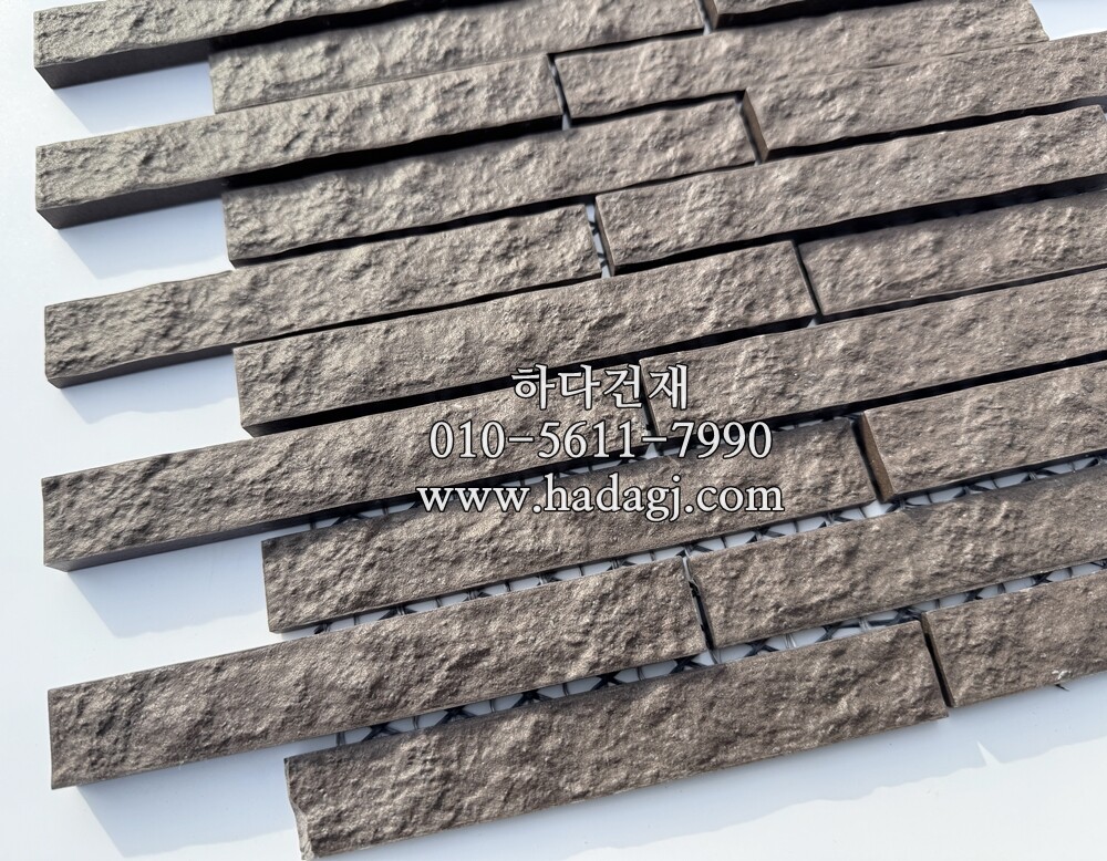 라이브테세라타일 84번컬러 아이코트료와 / 하다건재 일본타일 ICOTRYOWA