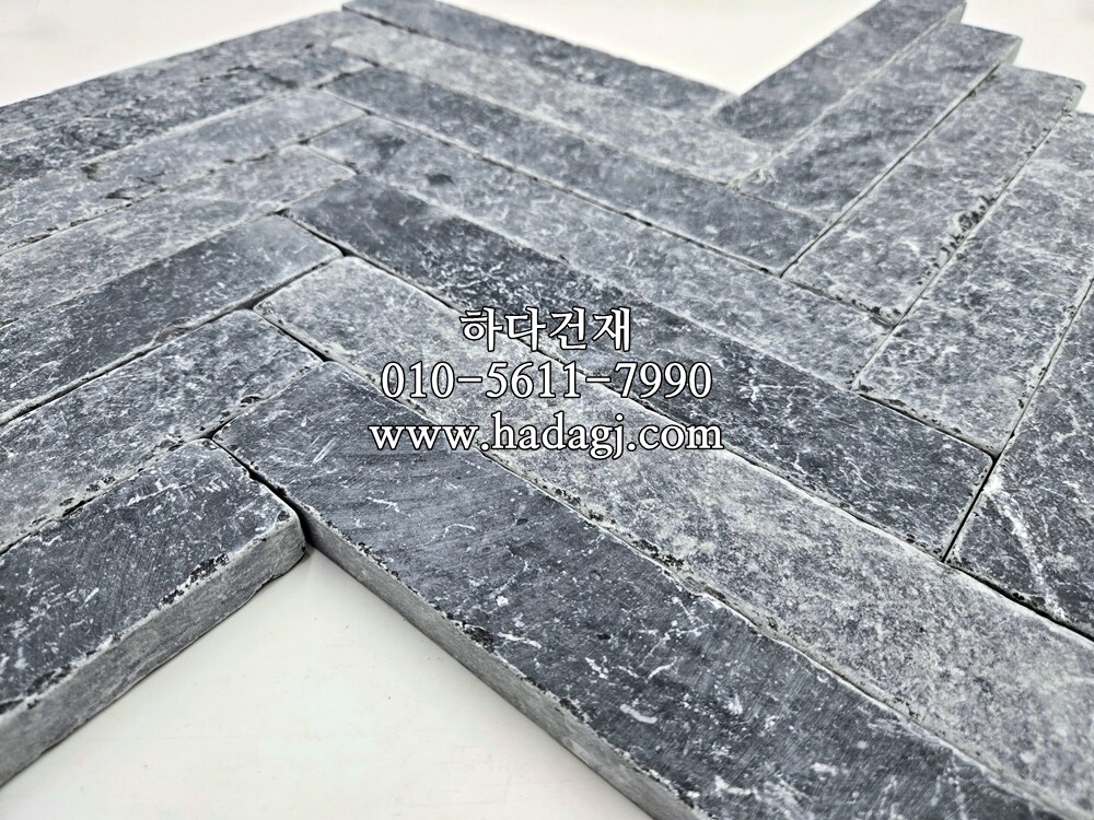 고딕블루스톤 300x50x20T / 하다건재 천연석타일 블루스톤텀블