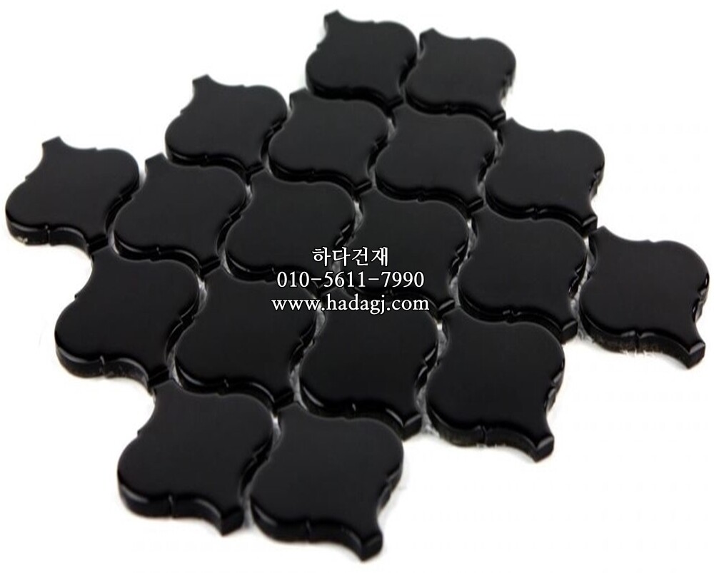 랜턴 모자이크타일 74x78x4T 블랙 유광 / 하다건재