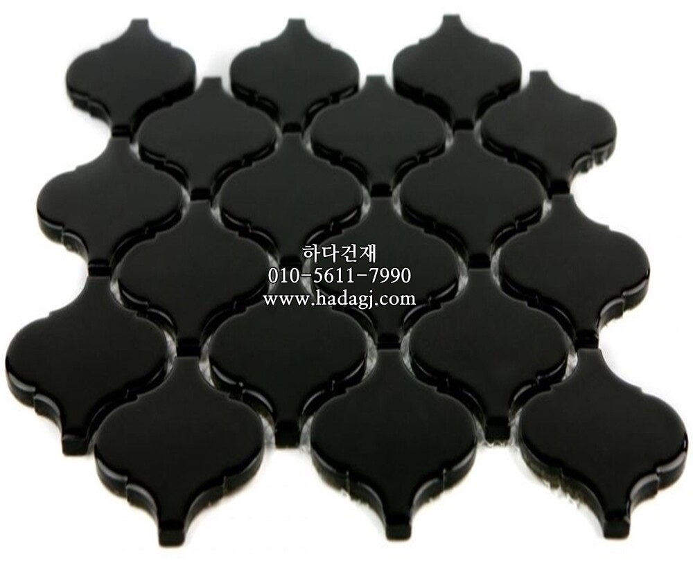 랜턴 모자이크타일 74x78x4T 블랙 유광 / 하다건재