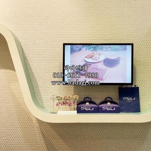 원형 모자이크타일 19x19x4T 화이트 유광 / 하다건재