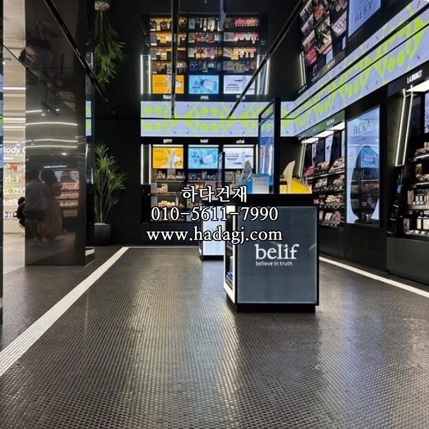 원형 모자이크타일 19x19x4T 블랙 무광 / 하다건재