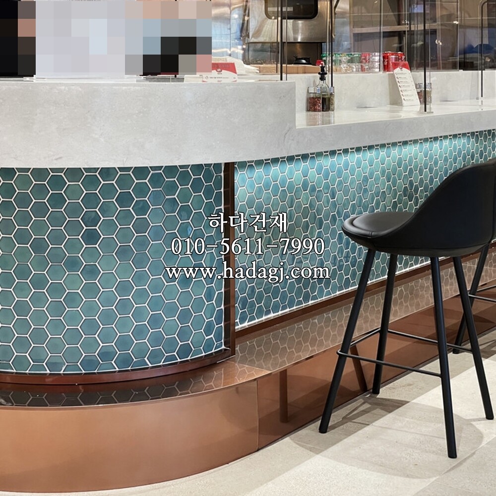 육각 모자이크타일 51x59x4T 티파니 유광 / 하다건재