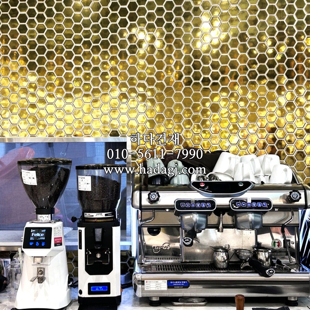 육각 모자이크타일 51x59x4T 골드 유광 / 하다건재