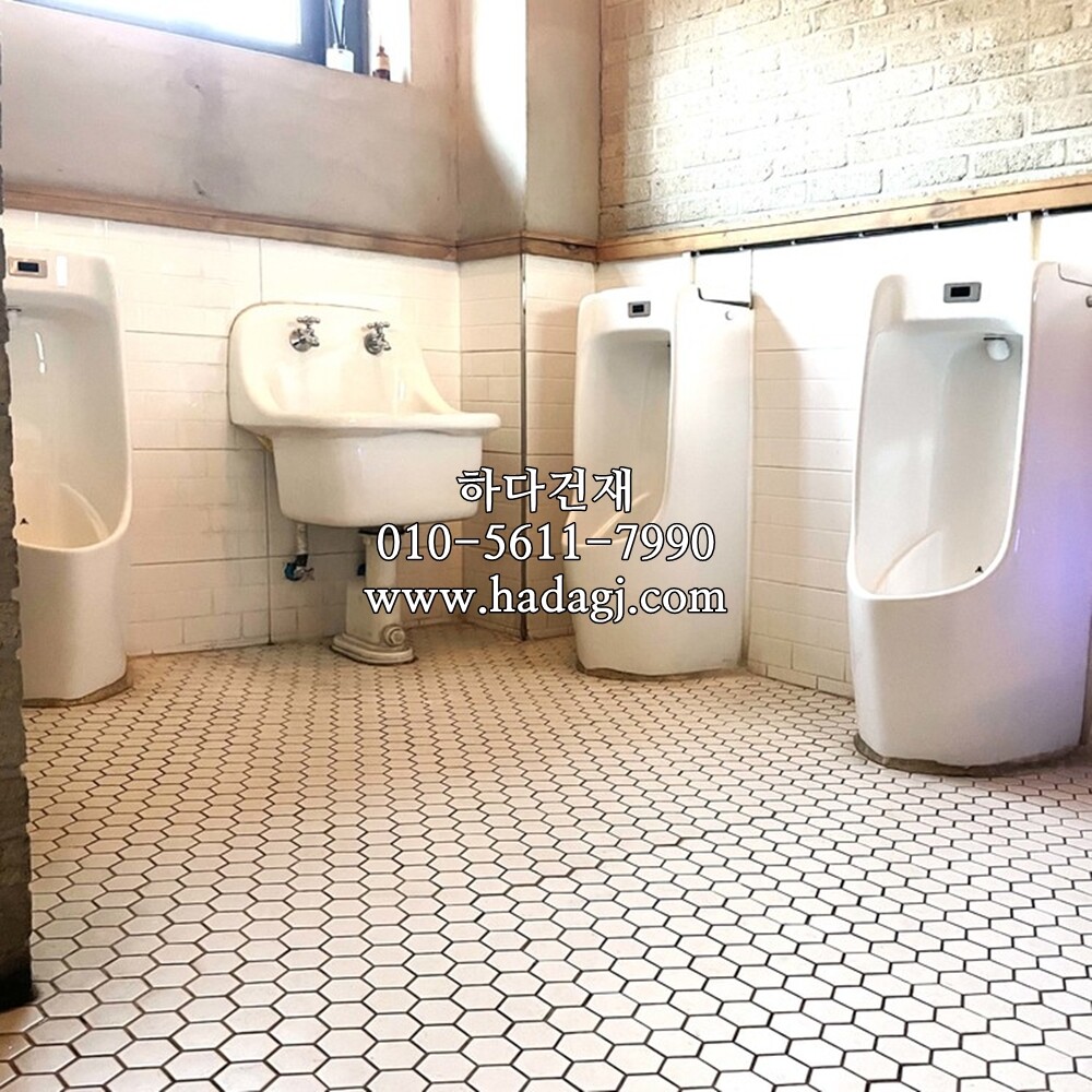 육각 모자이크타일 51x59x4T 화이트 무광 / 하다건재