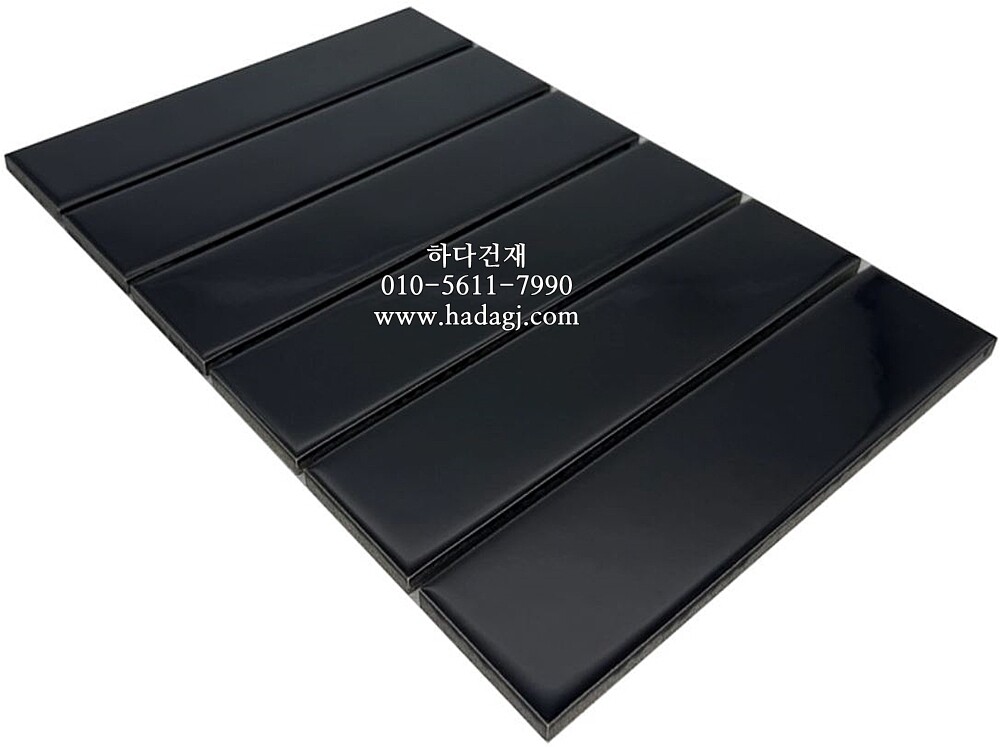 직각 모자이크타일 45x195x6T 블랙 유광 / 하다건재