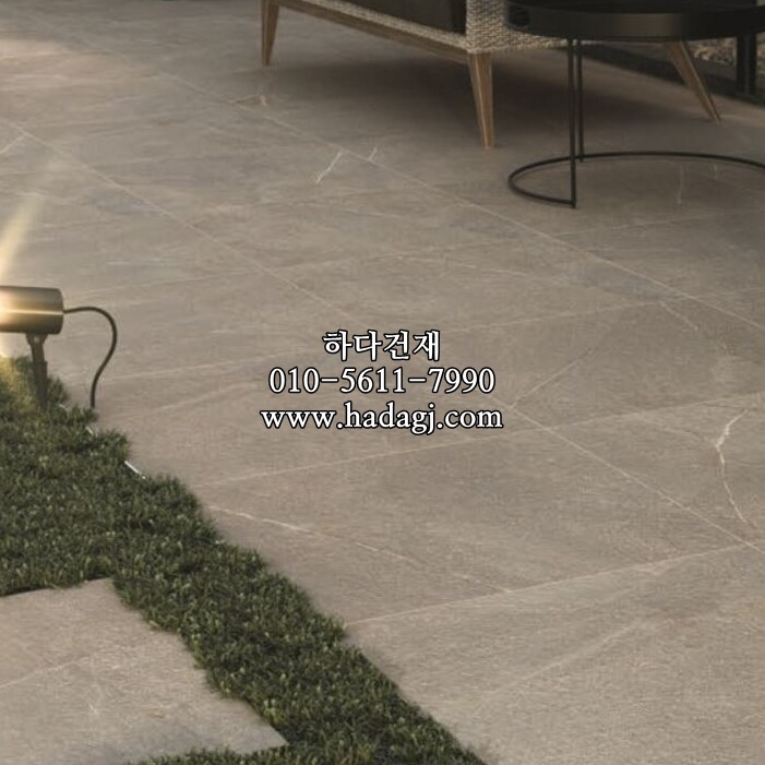 세라믹데크 메디슨 600x600x20T 본 MADISON 페데스탈타일 / 하다건재