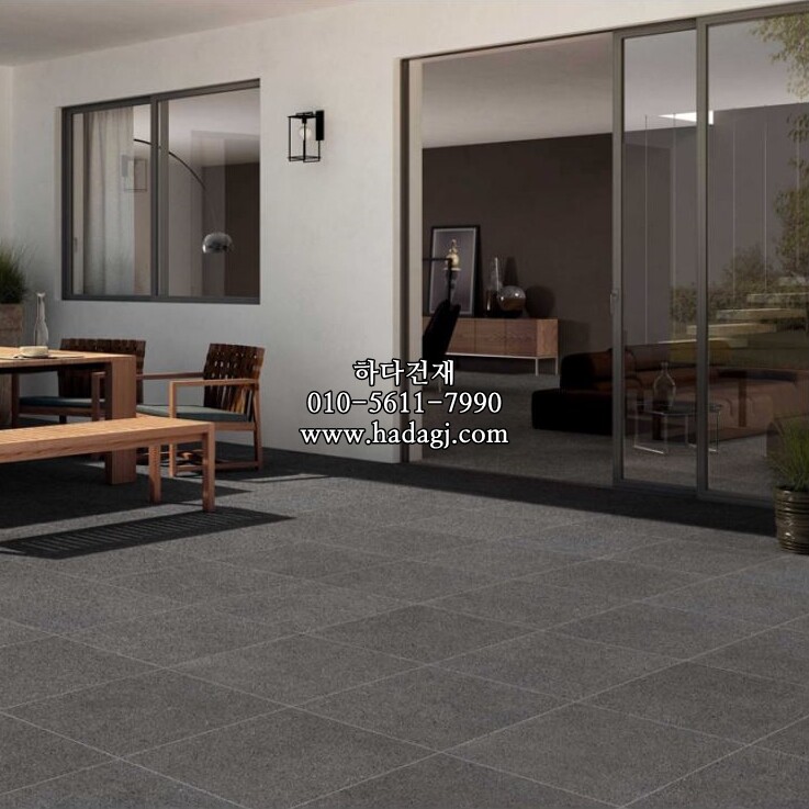 세라믹데크 쿼라조 600x600x20T 바살트블랙 QURRAZZO 페데스탈타일 / 하다건재
