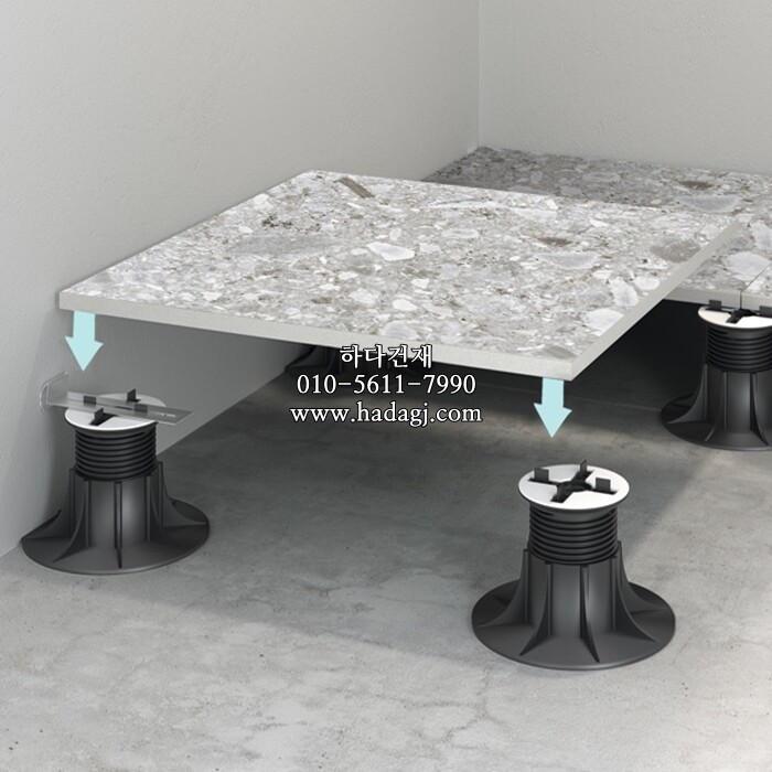 페데스탈을 활용하여 건식시공 가능합니다. / 하다건재