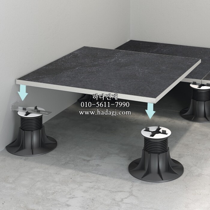 페데스탈을 활용하여 건식시공 가능합니다. / 하다건재