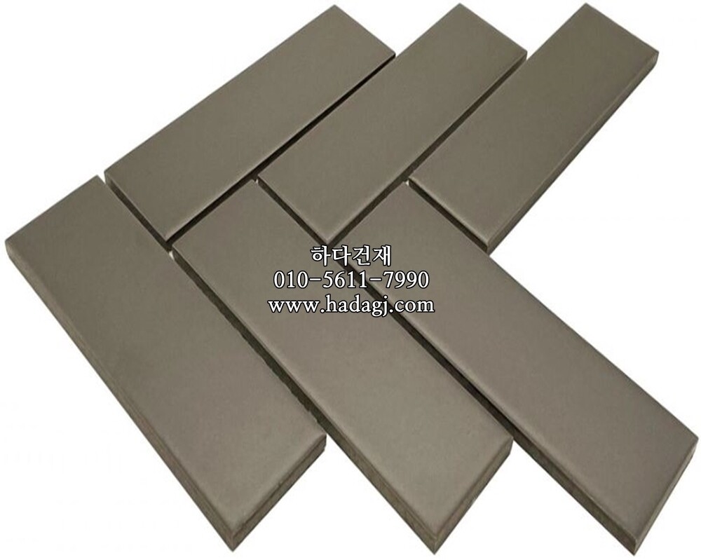 직각 모자이크타일 헤링본 45x145x5T 브라운 무광 / 하다건재