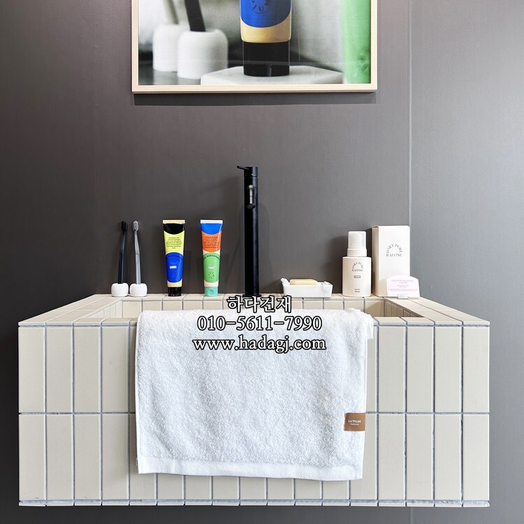 직각 모자이크타일 45x145x6T 아이보리 논슬립 / 하다건재