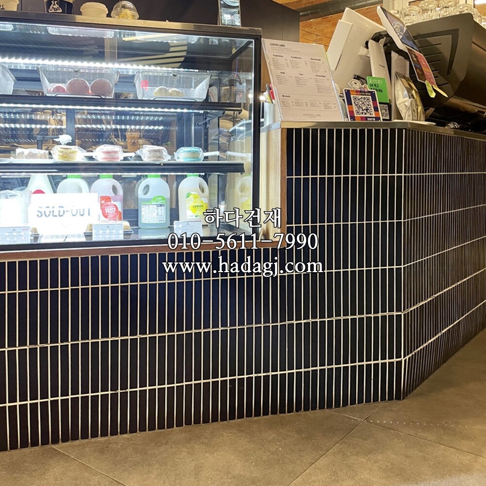 직각 모자이크타일 22x145x5T 블랙 무광 / 하다건재