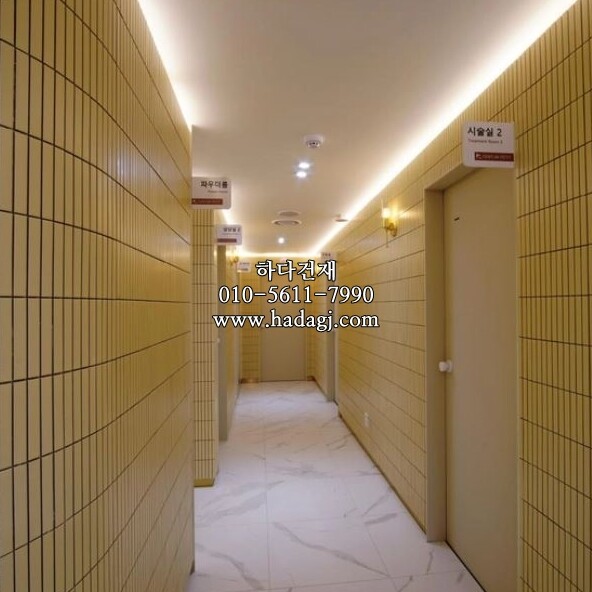 직각 모자이크타일 22x145x5T 아이보리 무광 / 하다건재