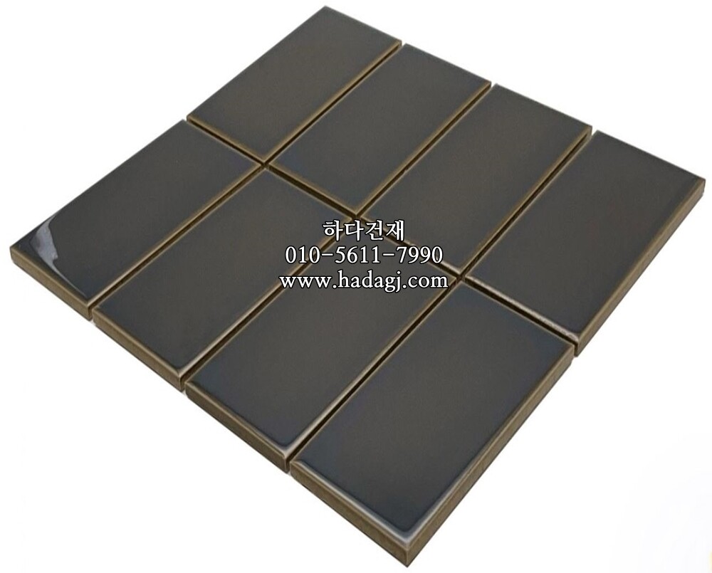 직각 모자이크타일 68x136x6.5T 올리브 유광 / 하다건재