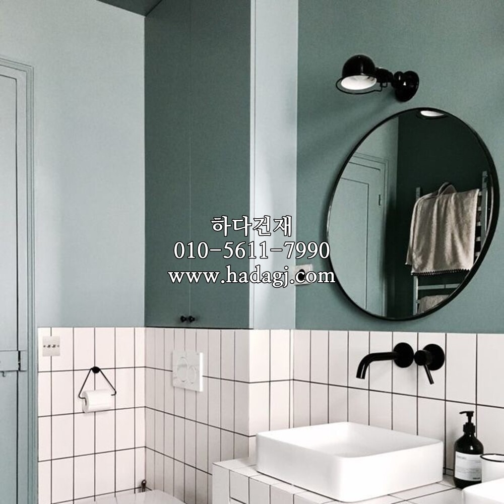 직각 모자이크타일 68x136x6.5T 화이트 무광 / 하다건재