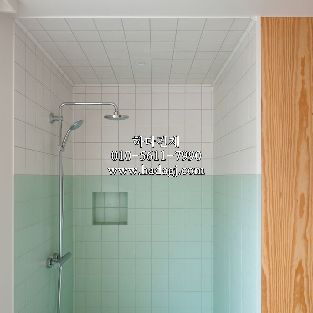 정각 모자이크타일 97x97x6T 민트 무광 / 하다건재