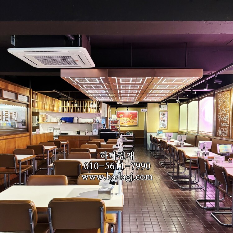 정각 모자이크타일 97x97x6T 브라운 무광 / 하다건재