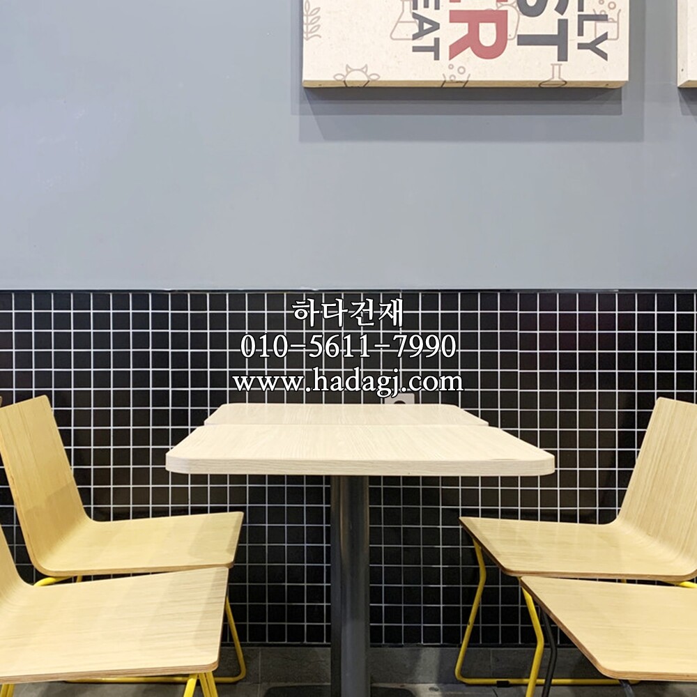 정각 모자이크타일 48x48x6T 블랙 무광 / 하다건재