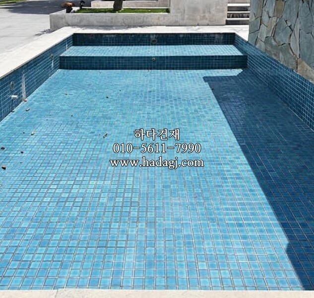 정각 모자이크타일 48x48x6T 티파니 유광 / 하다건재