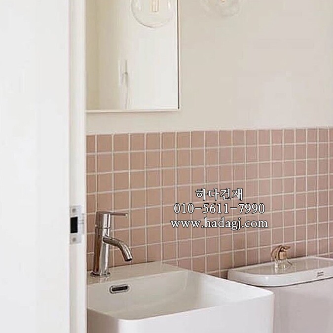 정각 모자이크타일 48x48x6T 라이트핑크 무광 / 하다건재