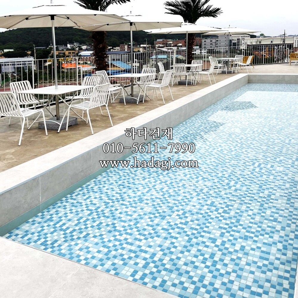 정각 모자이크타일 25x25x6T 믹스 스카이블루 무광 / 하다건재