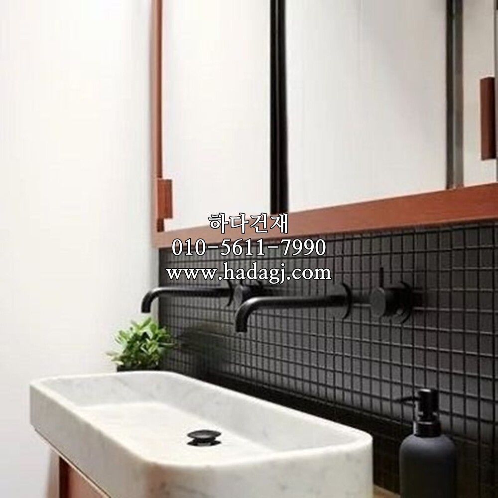 정각 모자이크타일 25x25x6T 블랙 무광 / 하다건재