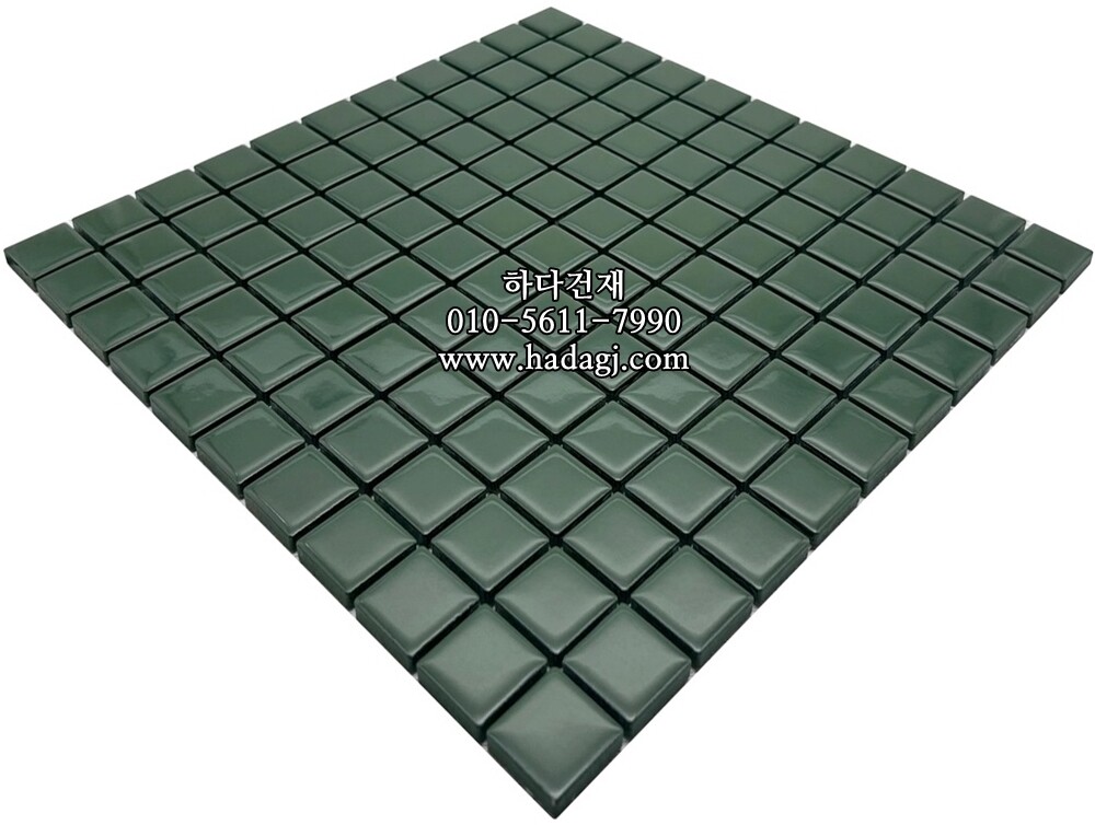 정각 모자이크타일 25x25x6T 그린 유광 / 하다건재