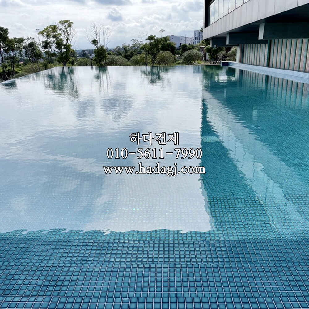 정각 모자이크타일 25x25x6T 티파니 유광 / 하다건재