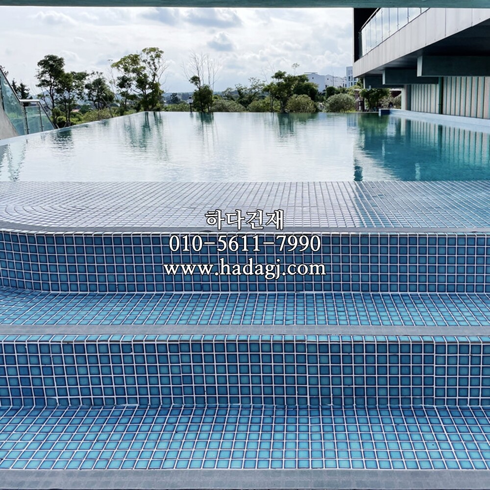 정각 모자이크타일 25x25x6T 티파니 유광 / 하다건재