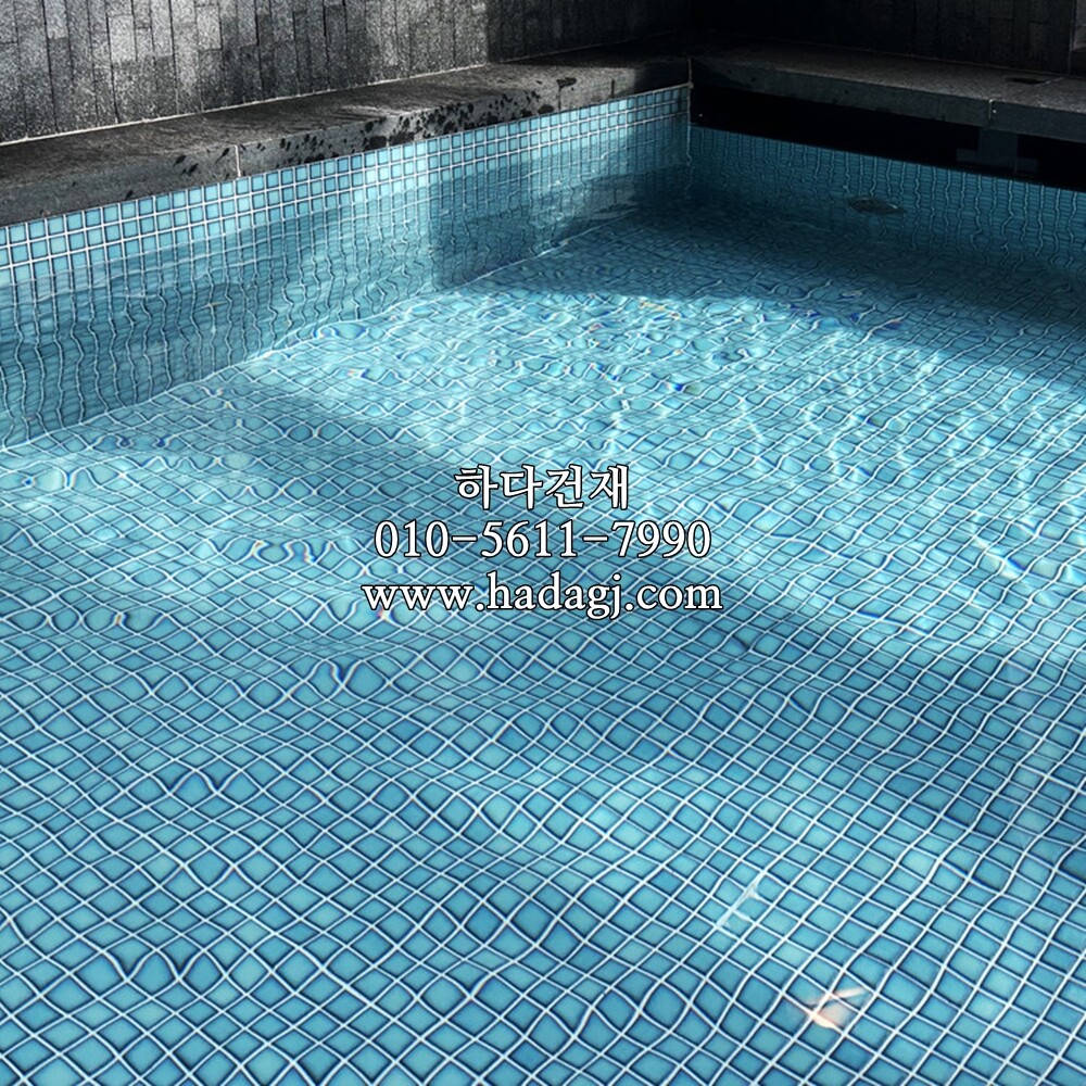 정각 모자이크타일 25x25x6T 티파니 유광 / 하다건재